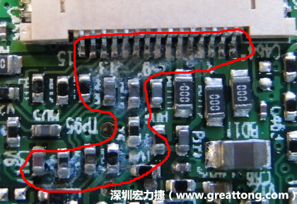 電路板疑似腐蝕氧化，懷疑電流異常過(guò)熱造成